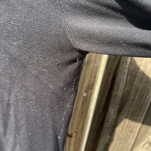 Volcom Men's Black and Red Crewneck thermal Size 2x - Picture 4 of 5